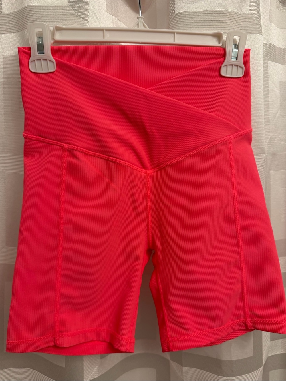 WILO the label neon orange v front criss cross biker shorts athletic size medium